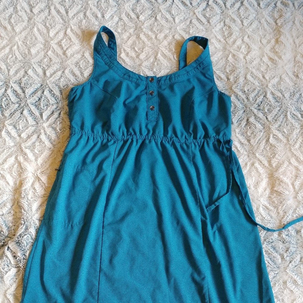 Eddie Bauer departure travel dress